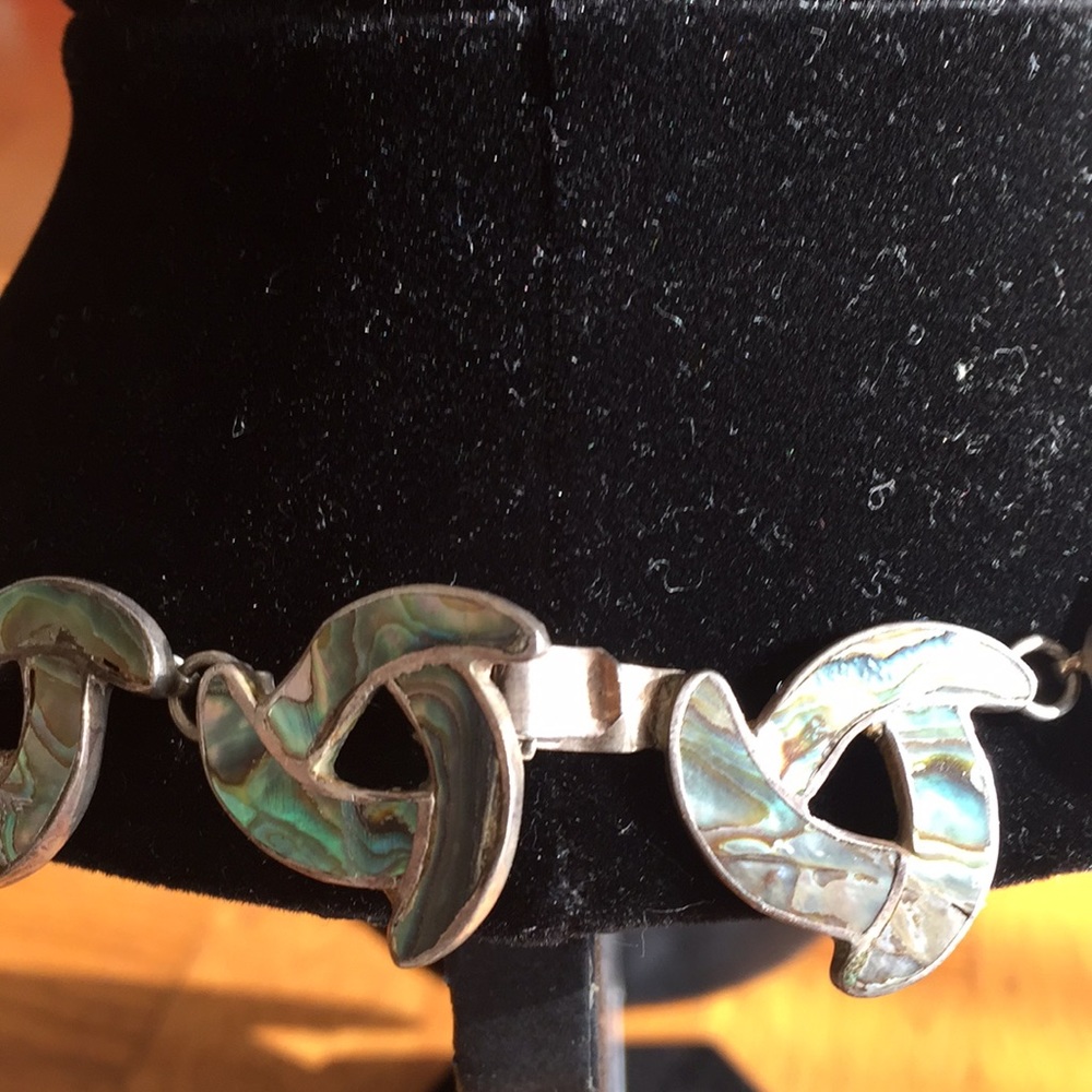 Vintage Taxco Sterling and Abalone Knot Necklace - Picture 10 of 11